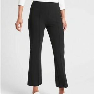 NWT Athleta Mercurial Crop Flare Pant